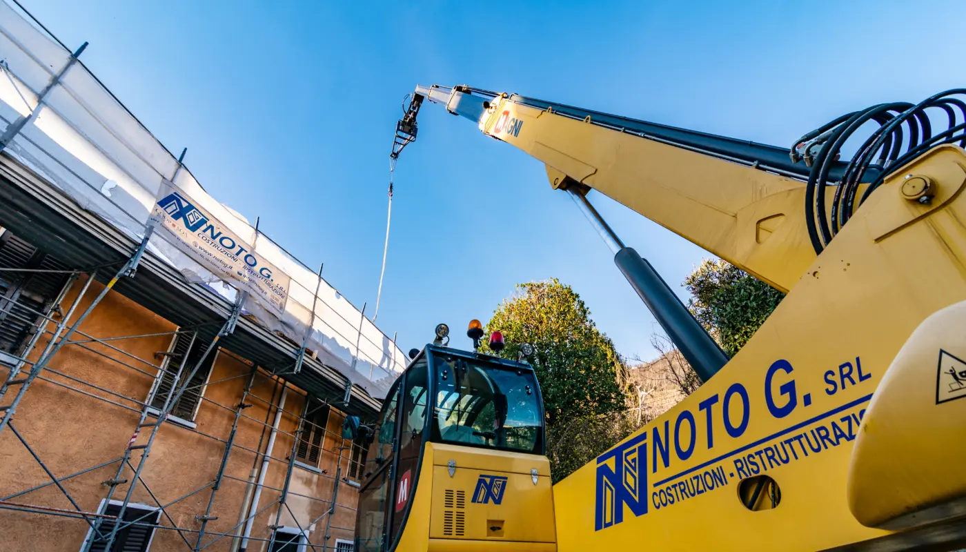 Rifacimento della copertura di un edificio residenziale – foto 2