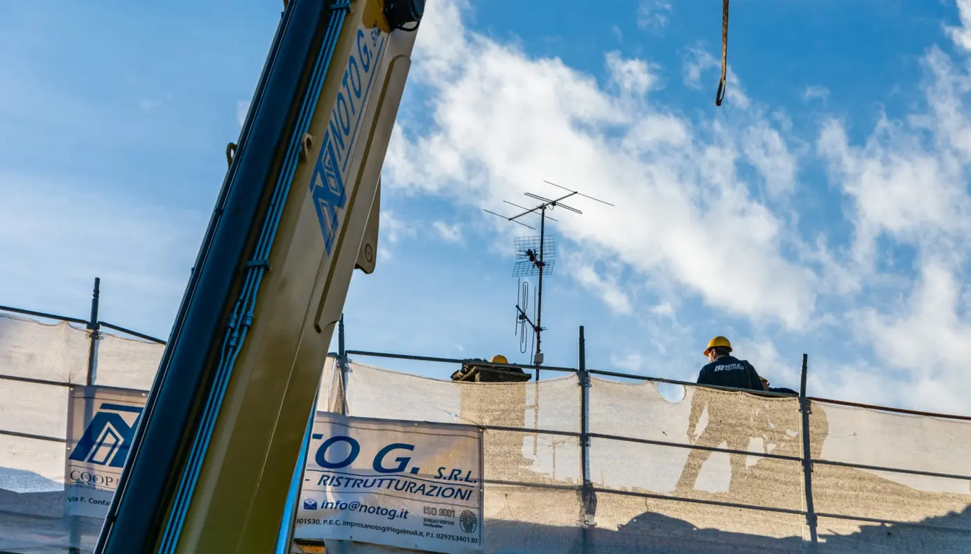 Rifacimento della copertura di un edificio residenziale – foto 4